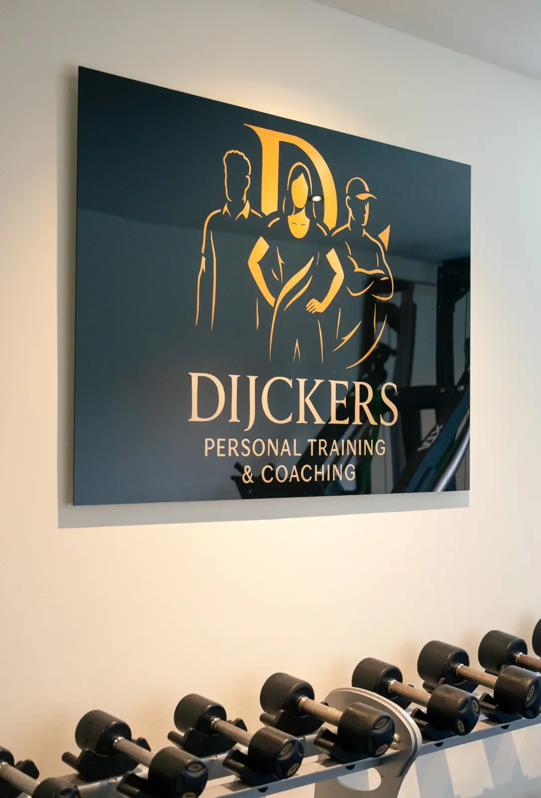 Dijckers-logo in de private gym